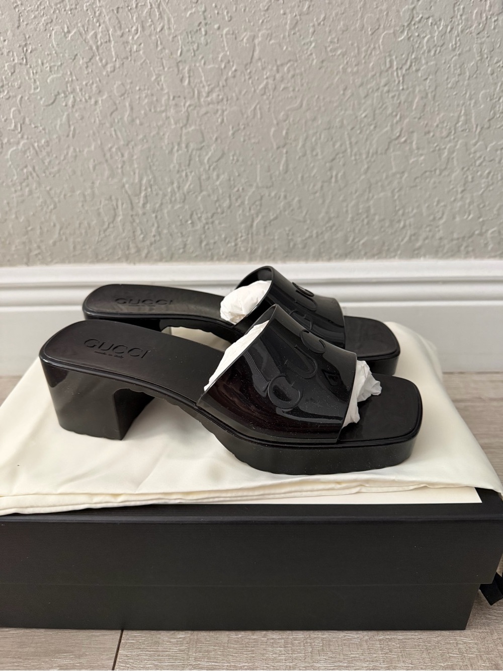 Gucci Black Patent Slide rubber black Mules with Logo Strap women 36 - Picture 5 of 7